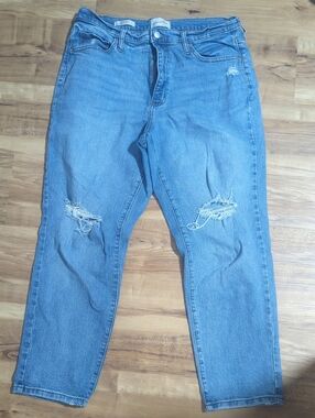 Universal Thread Women's Light Blue Cropped Straight Jeans